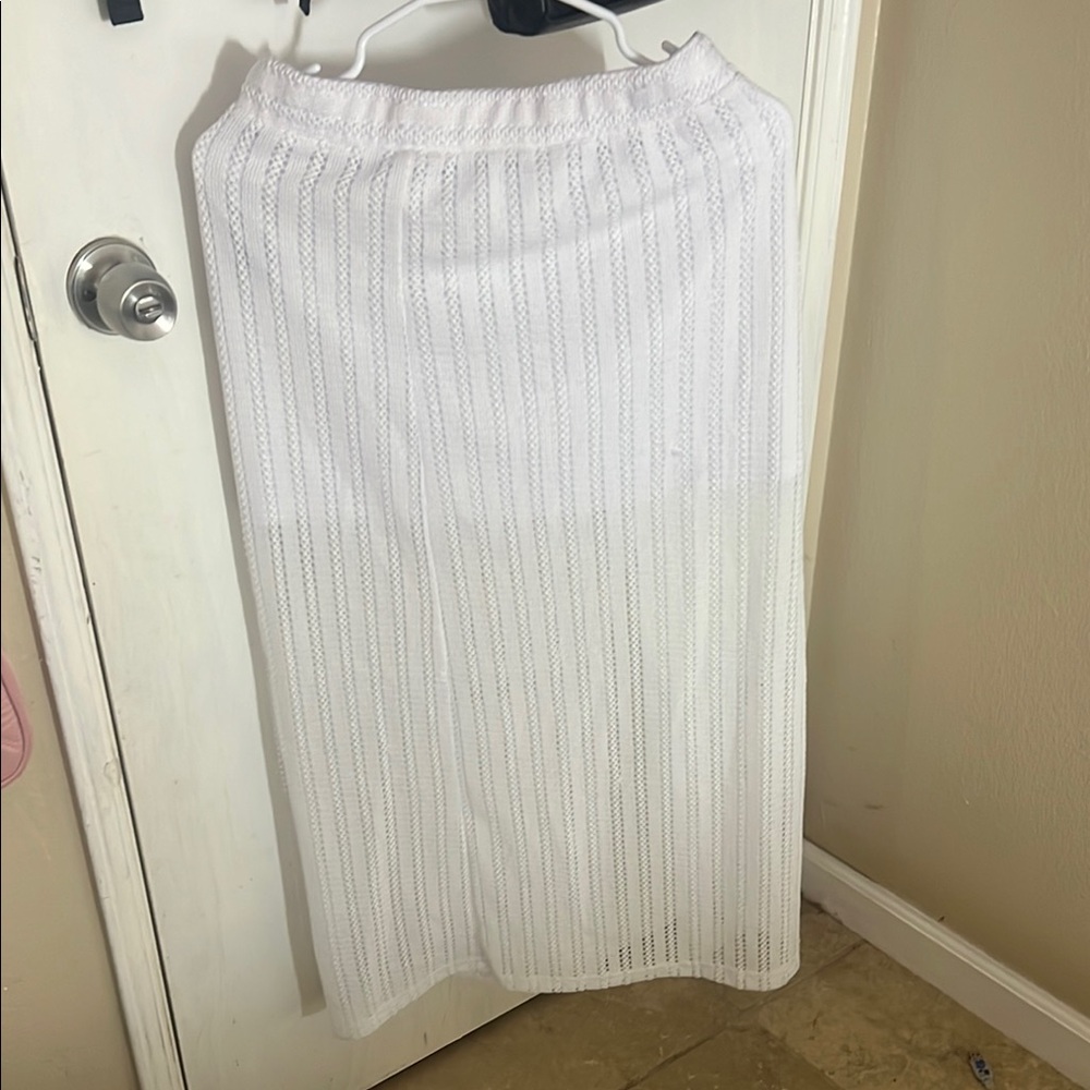 Refuge White Pleated Midi Pencil Skirt